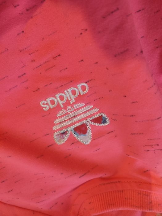 Różowy dres adidas
