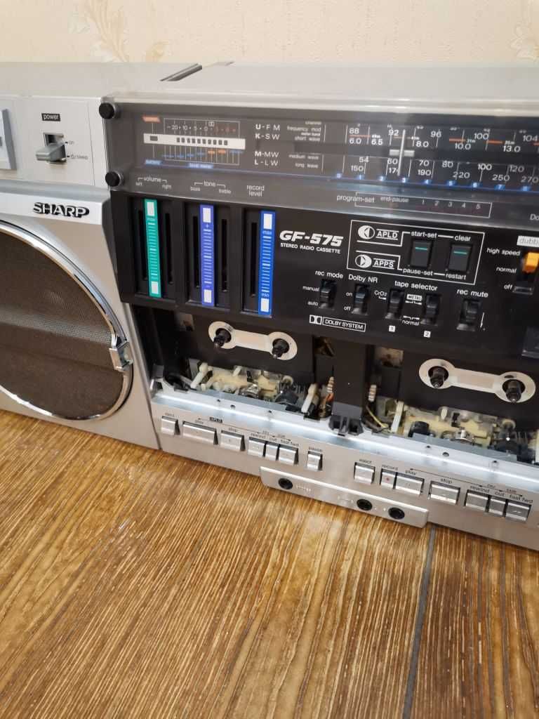 Магнитофон магнитола Sharp GF-575