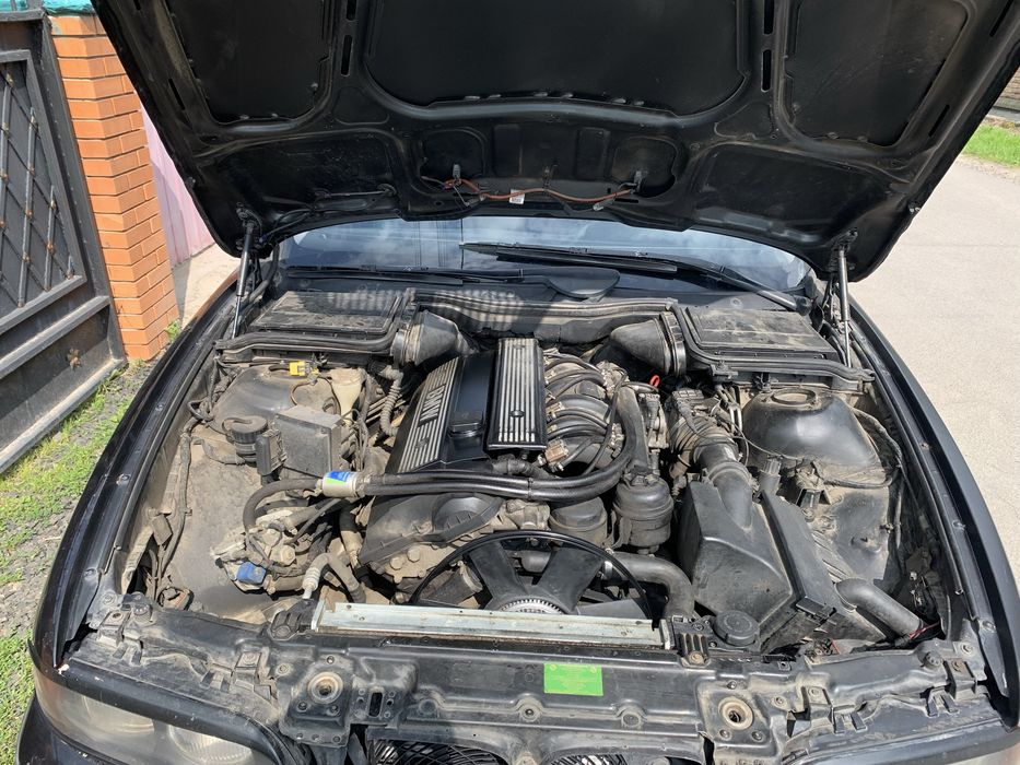 Продам BMW E39, універсал.