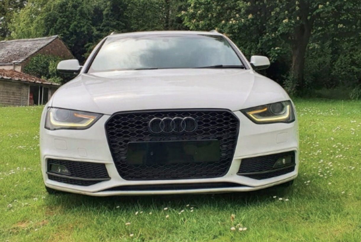 AUDI A5 8T 2013/2016 LIFT Atrapa Grilla Wzór RS Plaster miodu Czarny