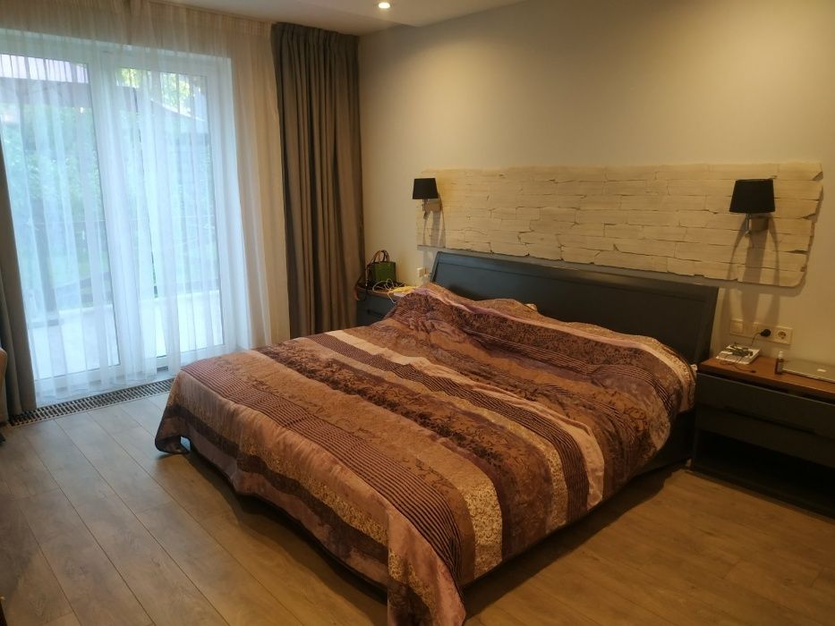 Стильный дом Шале в Котеджном городке в с.Вита Почтовая.