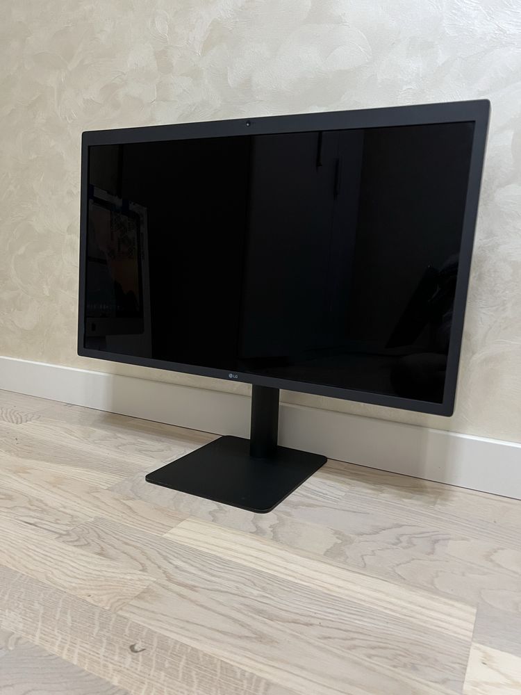 Монітор LG UltraFine 5K 27MD5KL-B HMUB2