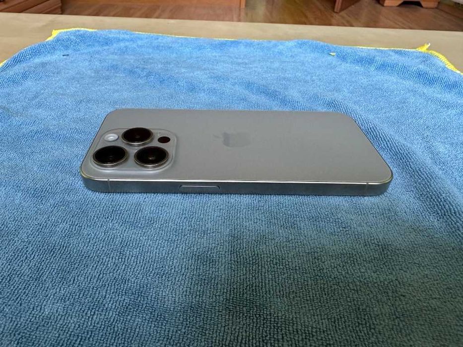 Iphone 15 Pro - Stan Dobry