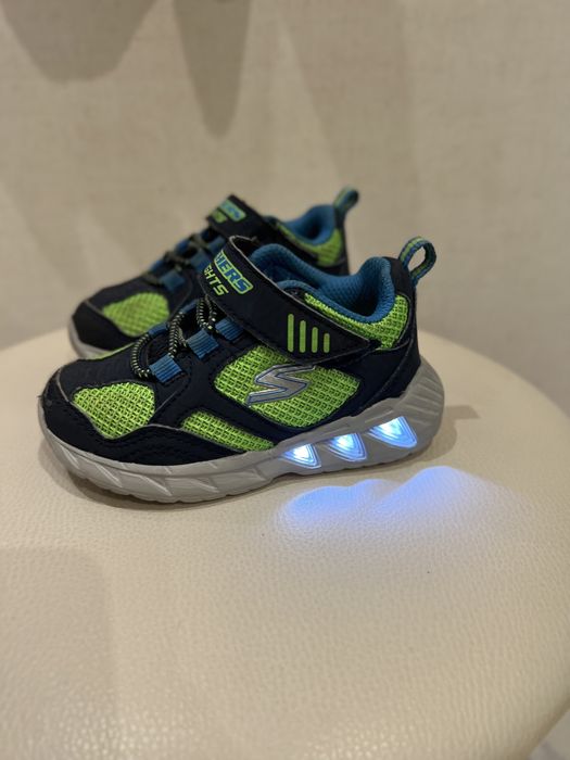 Кросівки Skechers s-lights  з підсвіткою 22р