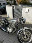 Motocykl Yamaha XS400