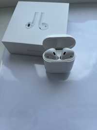 ОРИГІНАЛ Безпровідні Apple AirPods 2 / 2020 рік (в подарунок чохли)