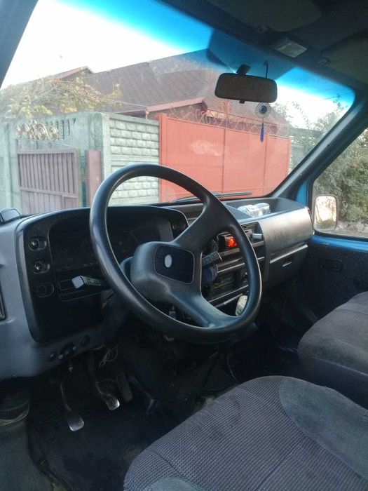 Продам машину Ford в отличном состояние