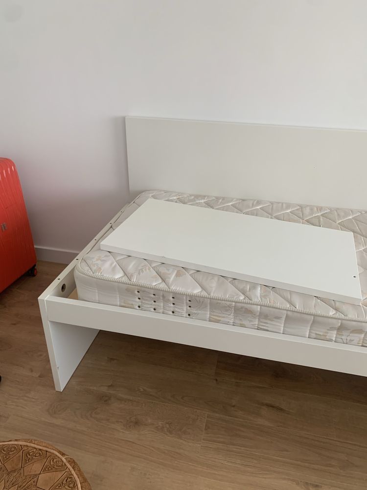Cama solteito IKEA
