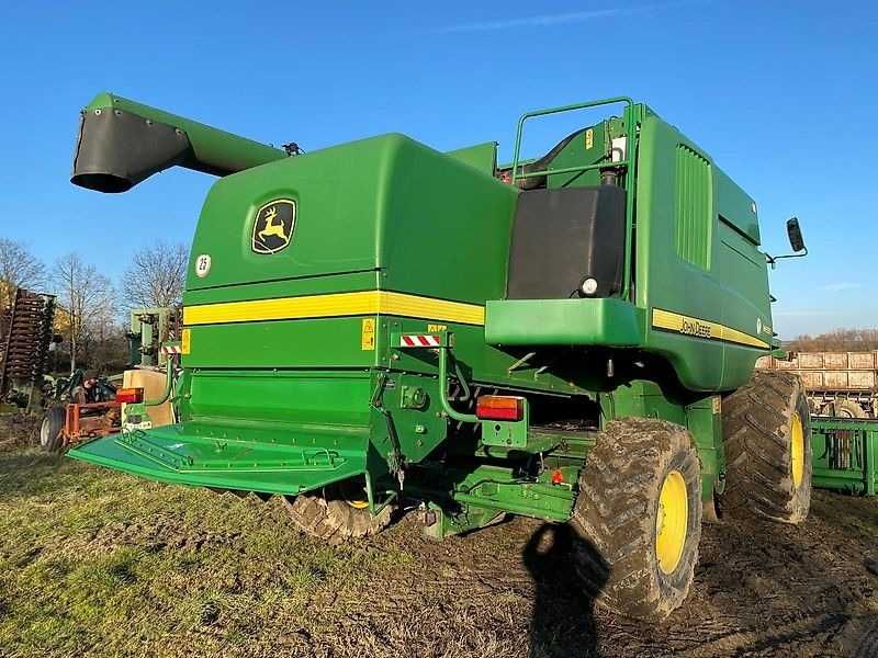 Комбайн John Deere W650