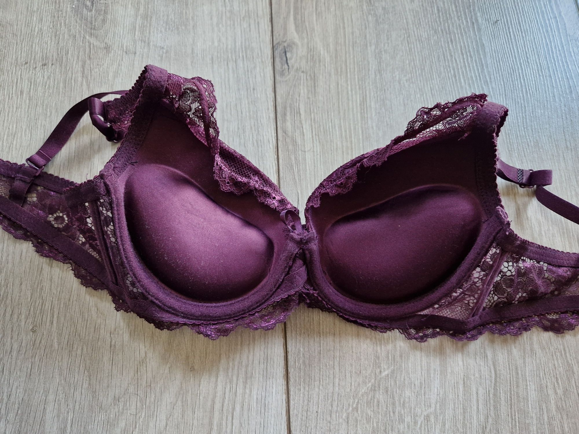 Biustonosz B75 bralette