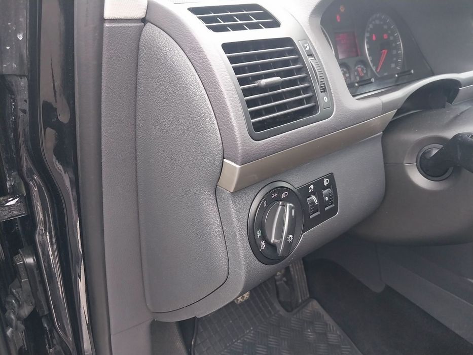 Volkswagen Tauran CROSS. 2.0 TDI