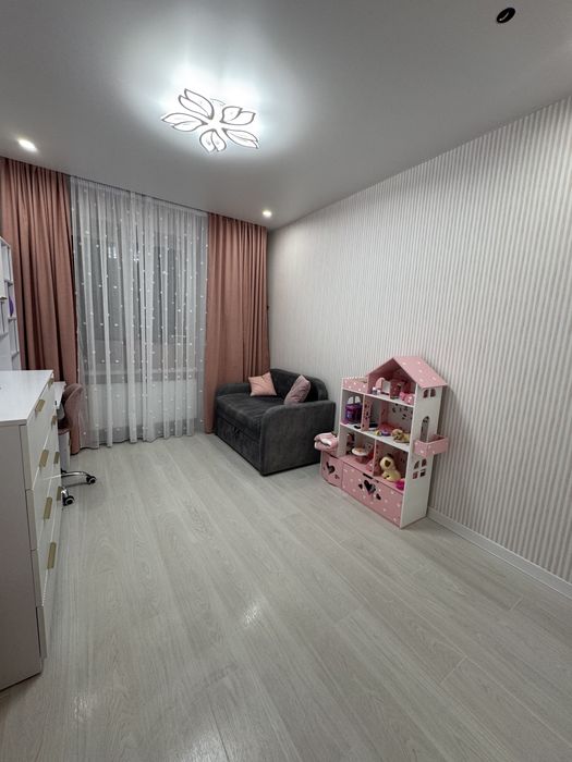 ШИКАРНА двокімнатна квартира, все залишається! Без комісії!