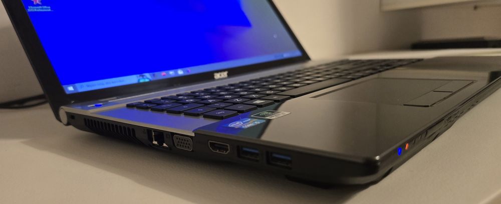 Acer aspire V3-771G GeForce intel SSD Wi-Fi 5ghz