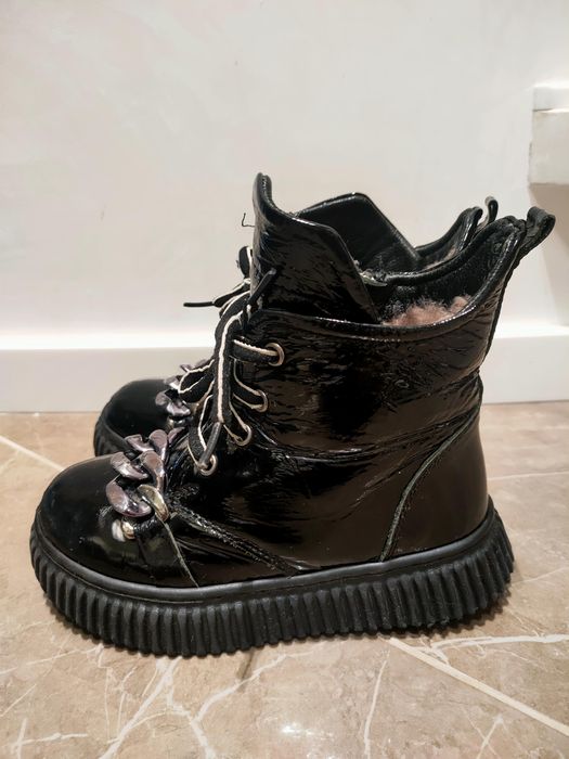 Ботинки зимние на девочку 27 р.