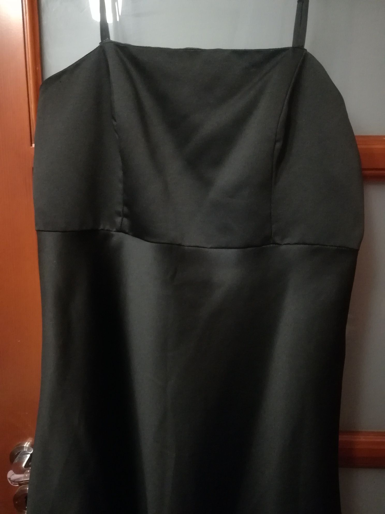 Sukienka czarna rozmiar 46