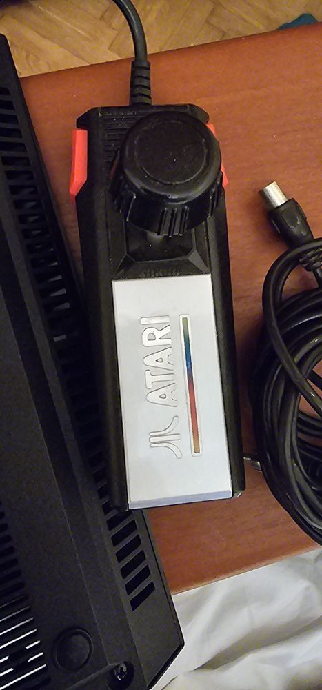 Игровая приставка Atari 2600