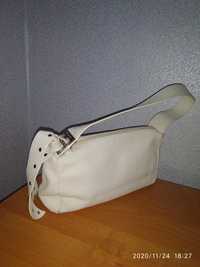 Жіноча брендова сумочка