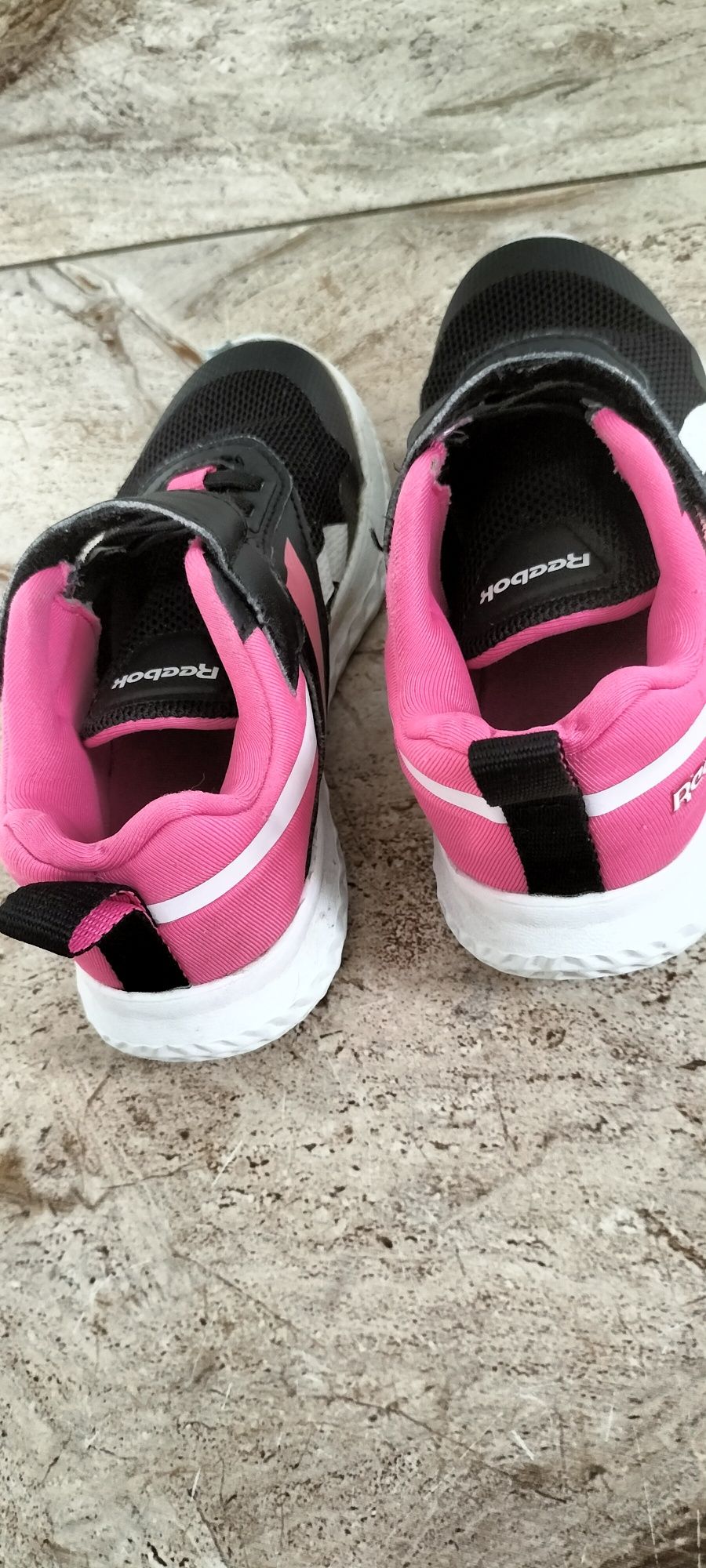 Buty dla dziewczynki 28
