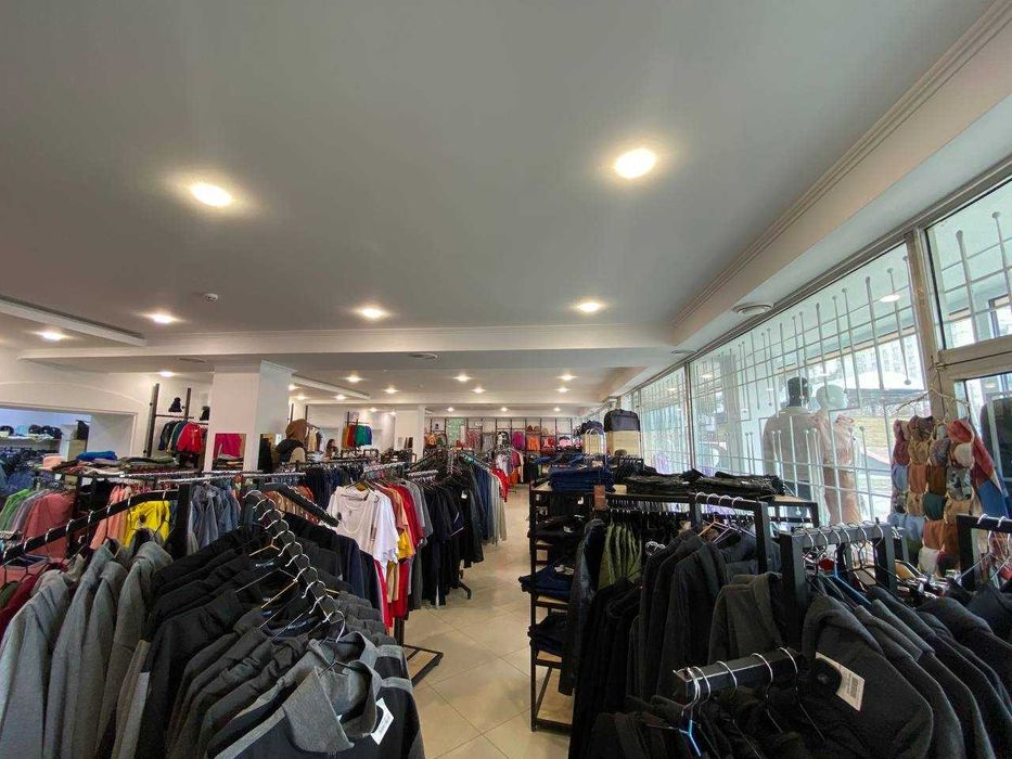 Продаж комерційного приміщення по просп.Соборності!