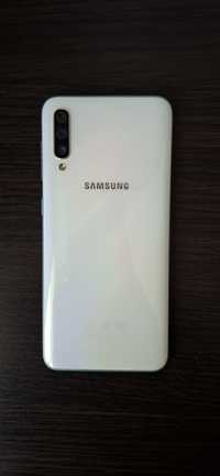 Samsung A50 6/128  б.у состояние нового