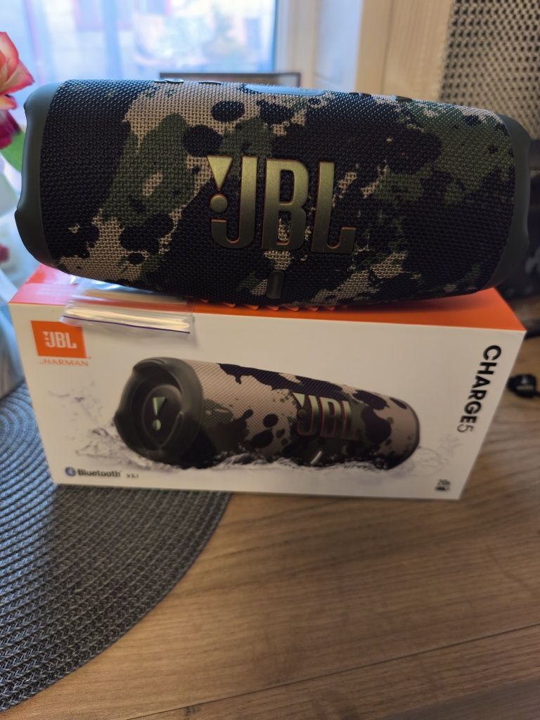 JBL charge 5 Squad