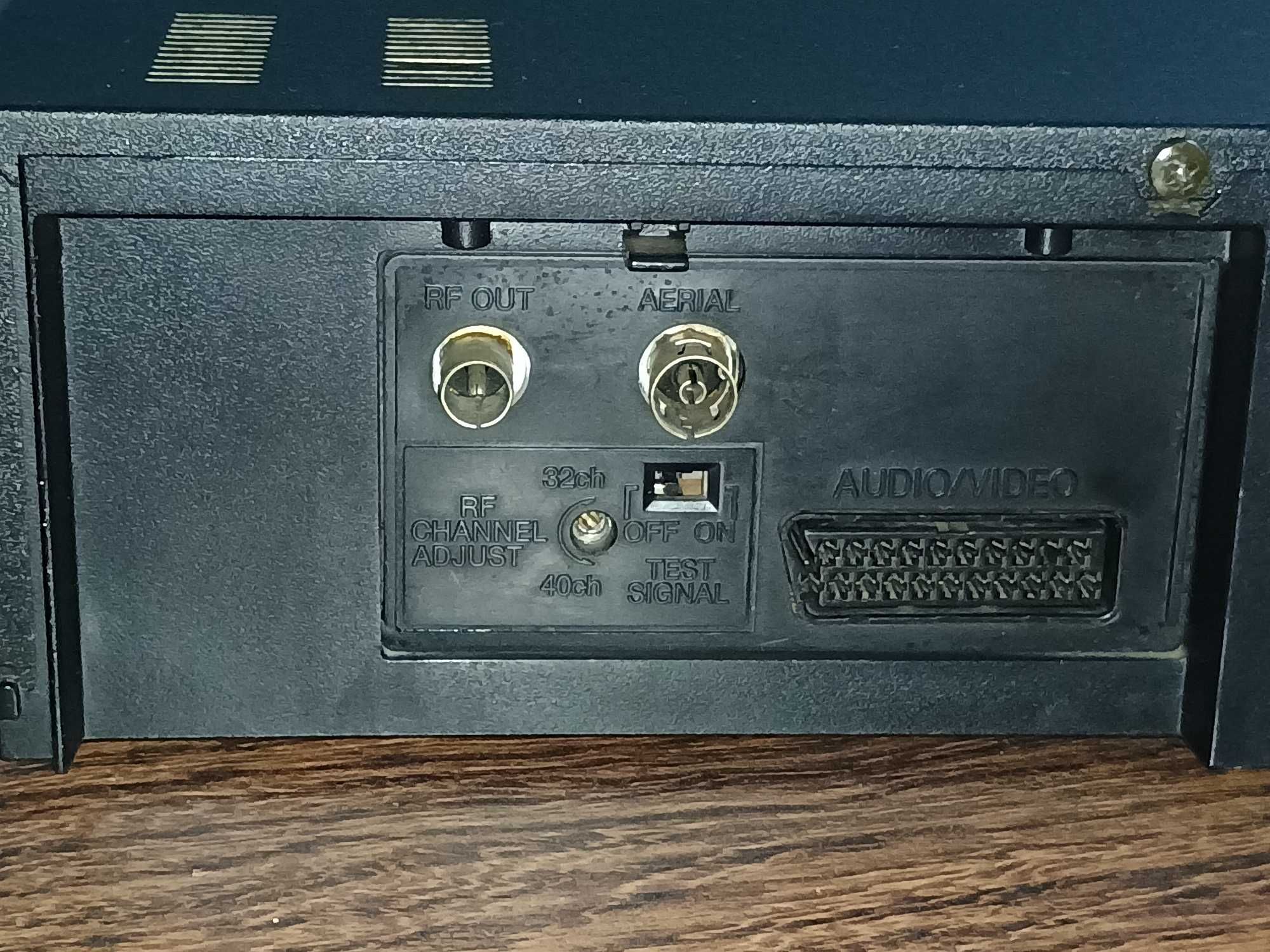 Odtwarzacz kaset VHS magnetowid z lat 80' Video Technic