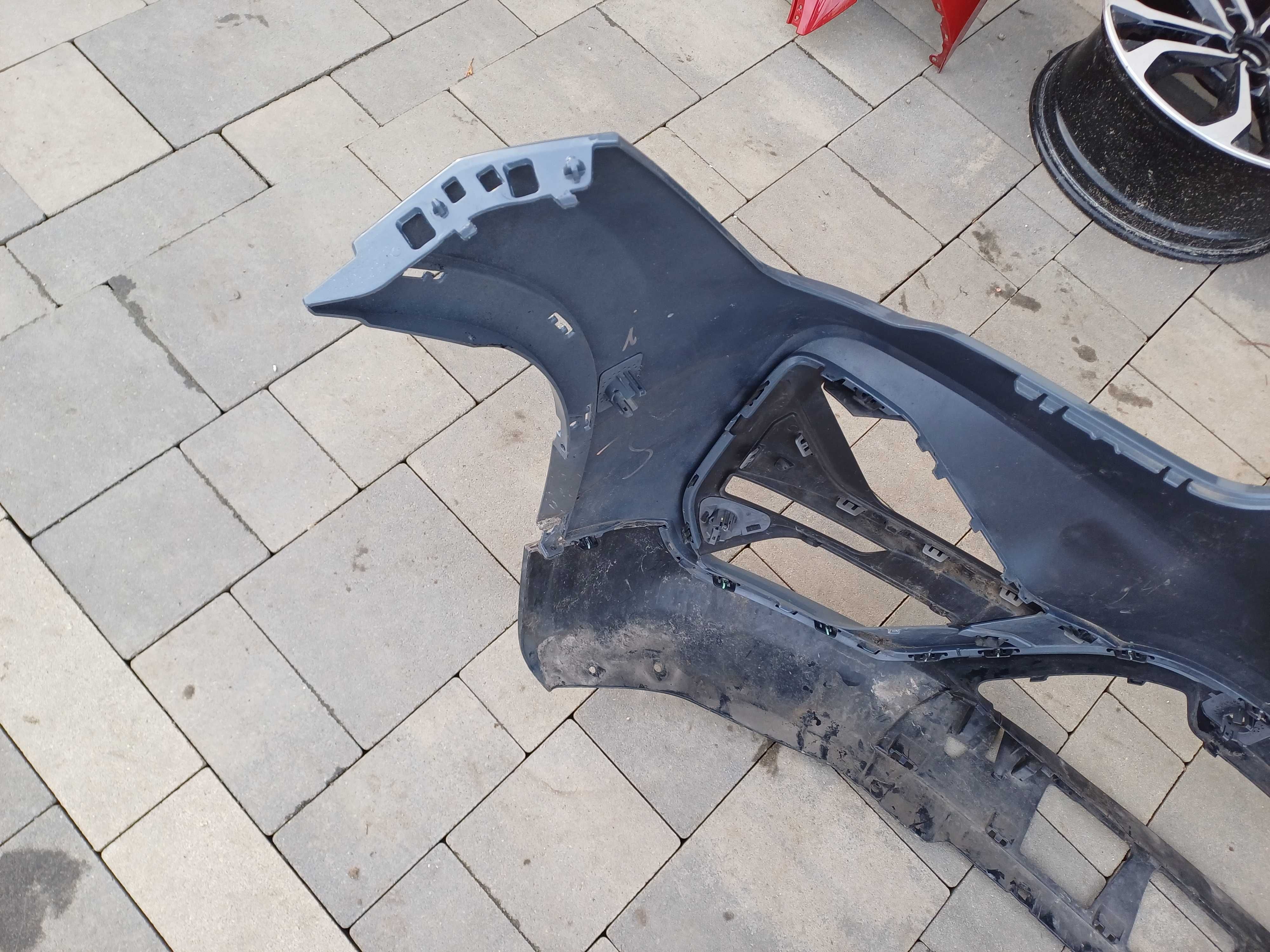 zderzak bmw x1 f48 lift sport line
