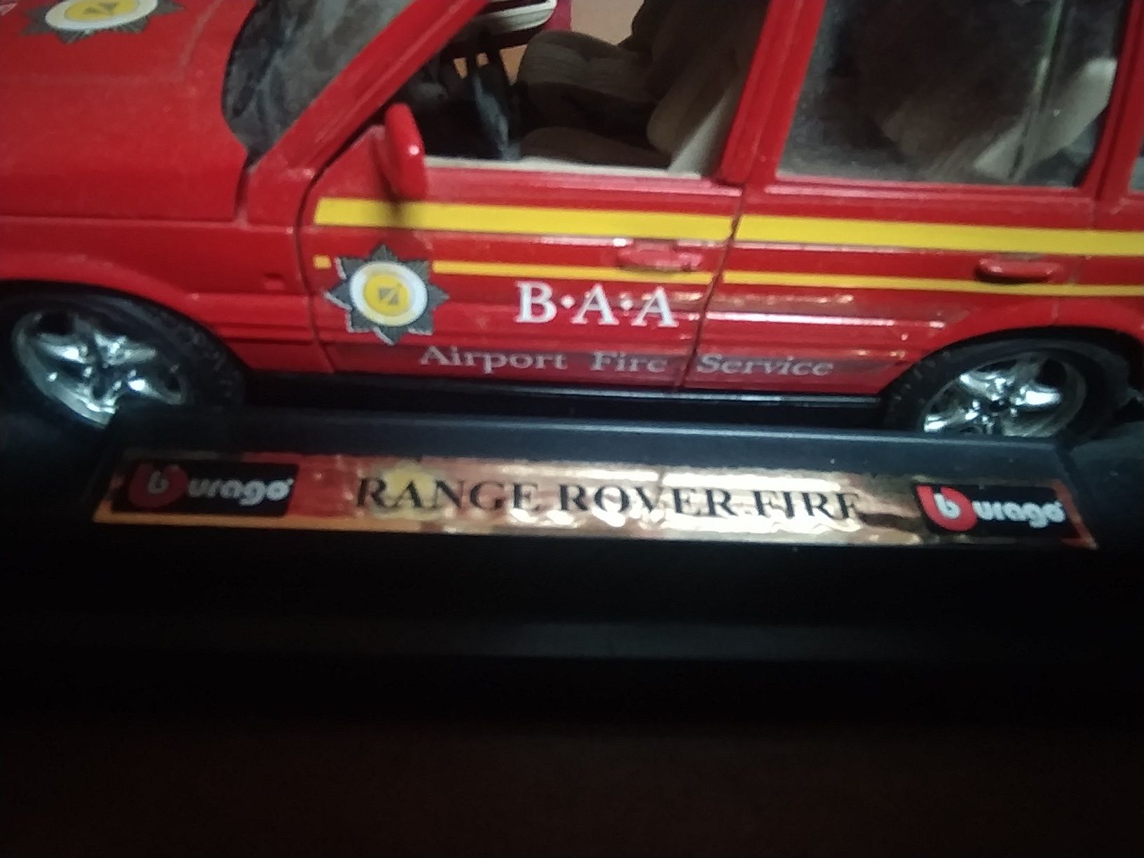 Miniatura automóvel colecionável, 20 cm, marca Burago Range Rover Fire