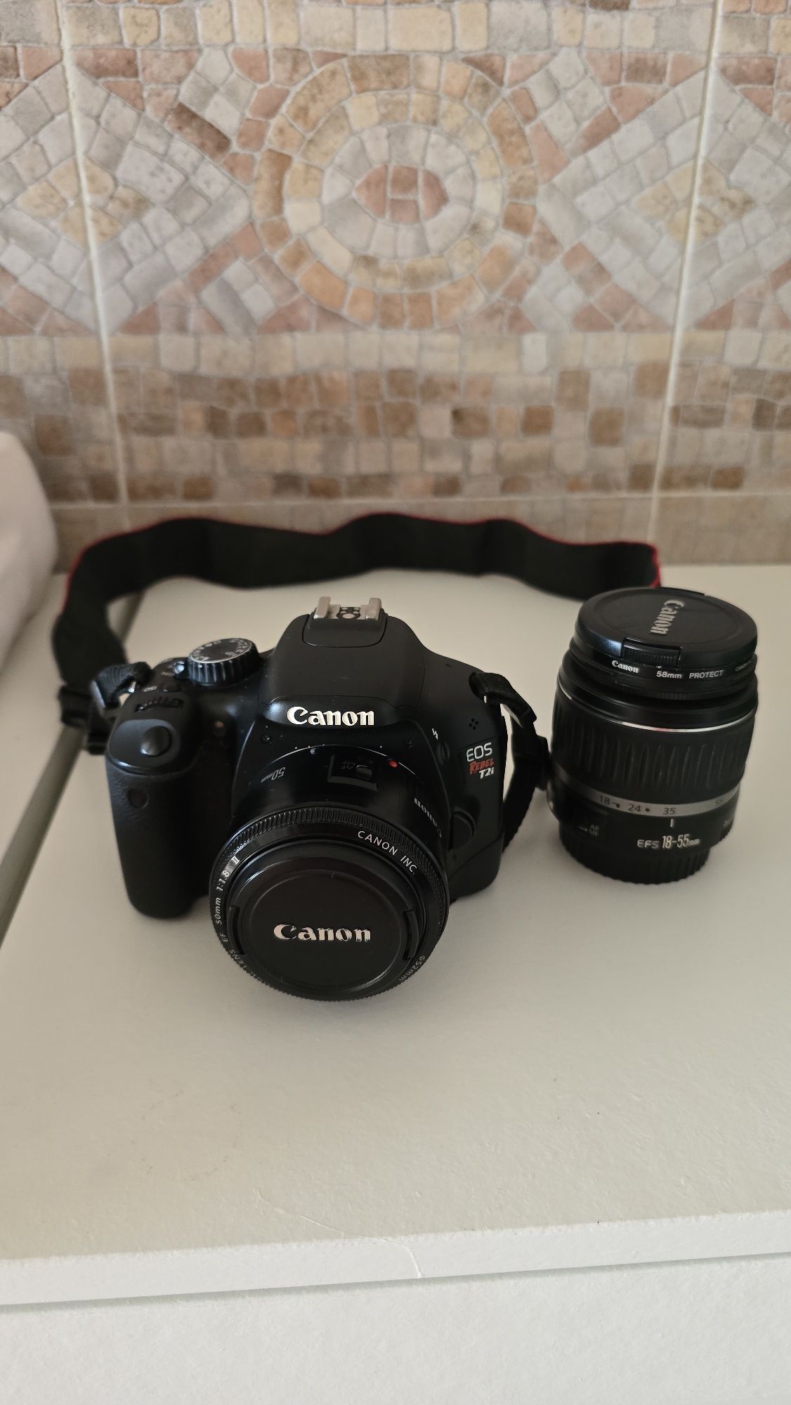 Canon 550D Rebel t21 + lente 50 mm e 18-55mm