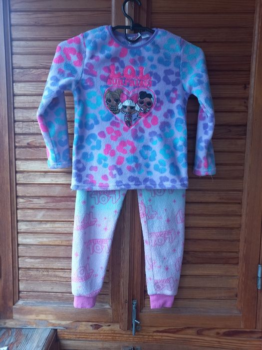 Піжами на дівчинку.