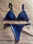 Czarny strój kąpielowy bikini elegancki
