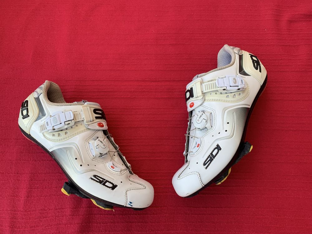 Sapatos de estrada SIDI 42 com sola em carbono
