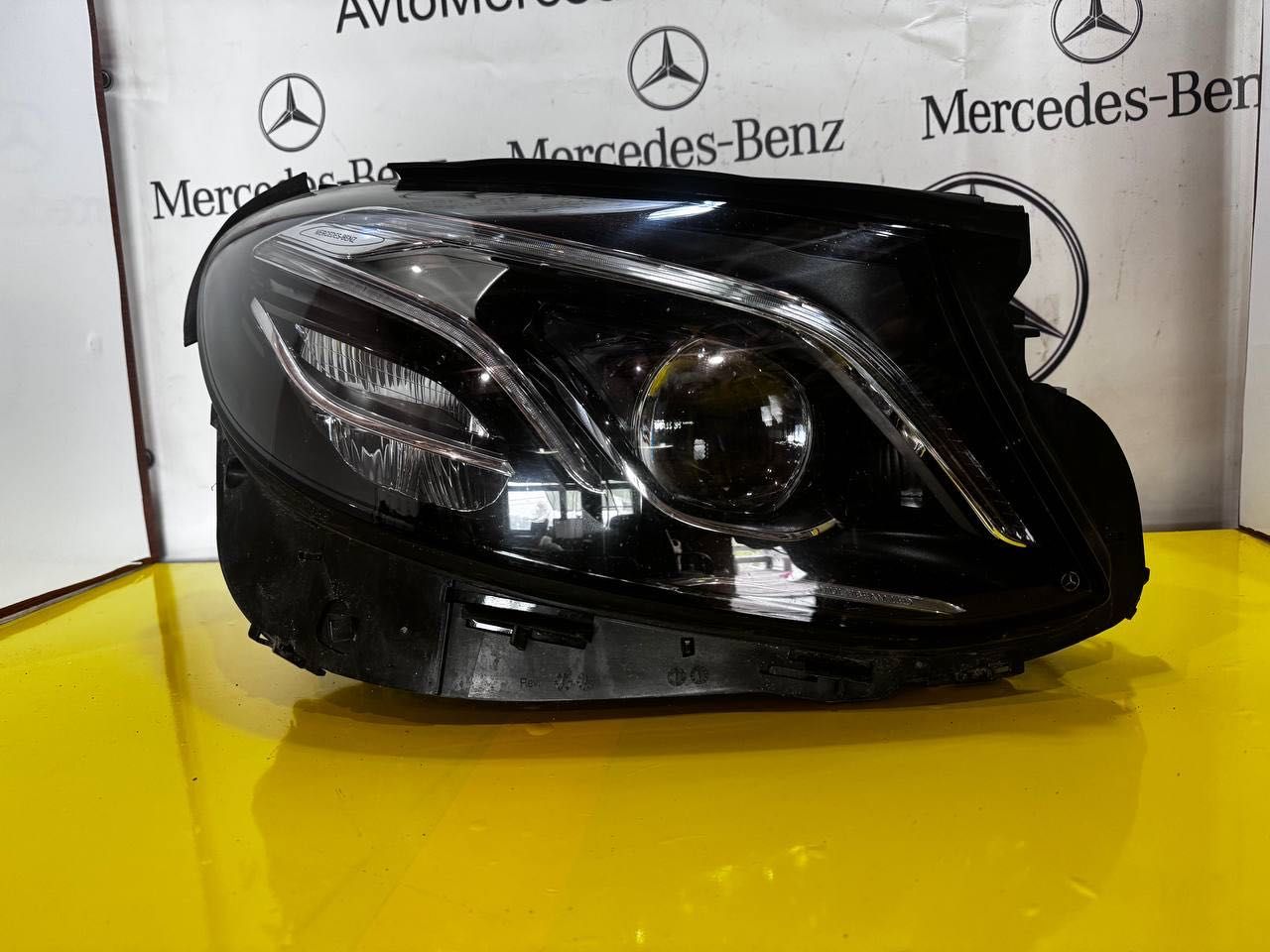 Фари Mercedes W213 multibeam