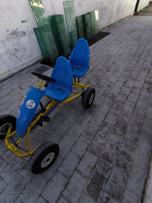 Carro a pedais profissional