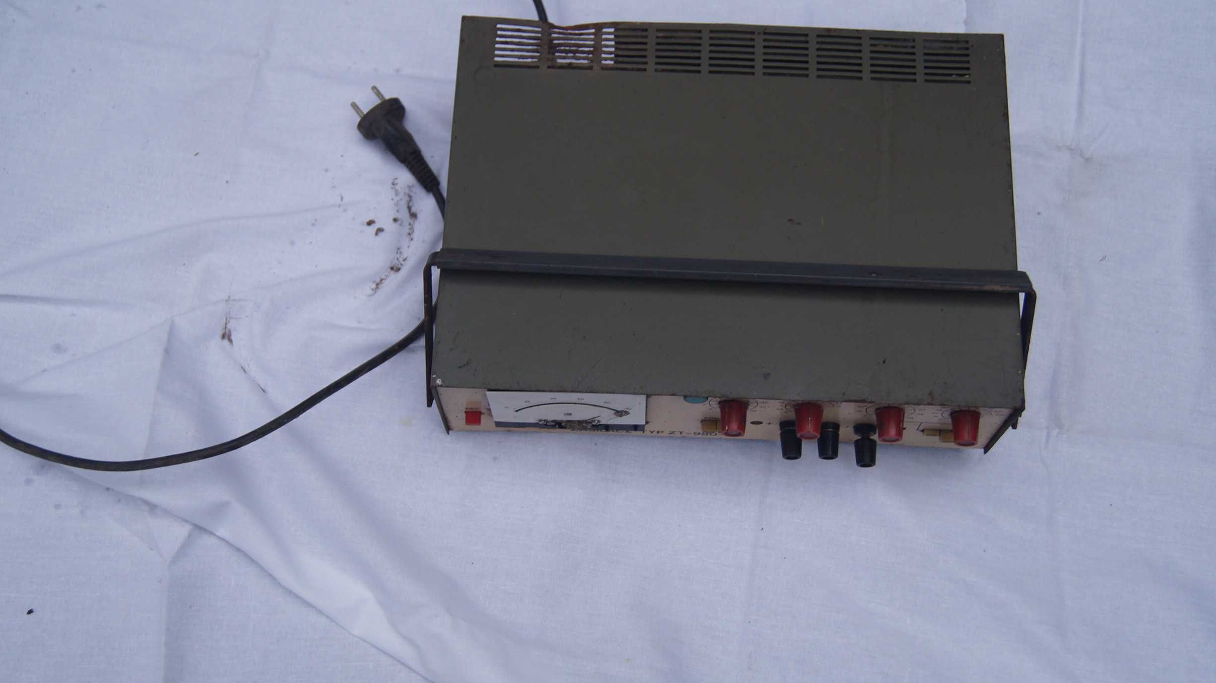 Zasilacz Unitra Unima ZT-980-3M - OK z wojska spadek