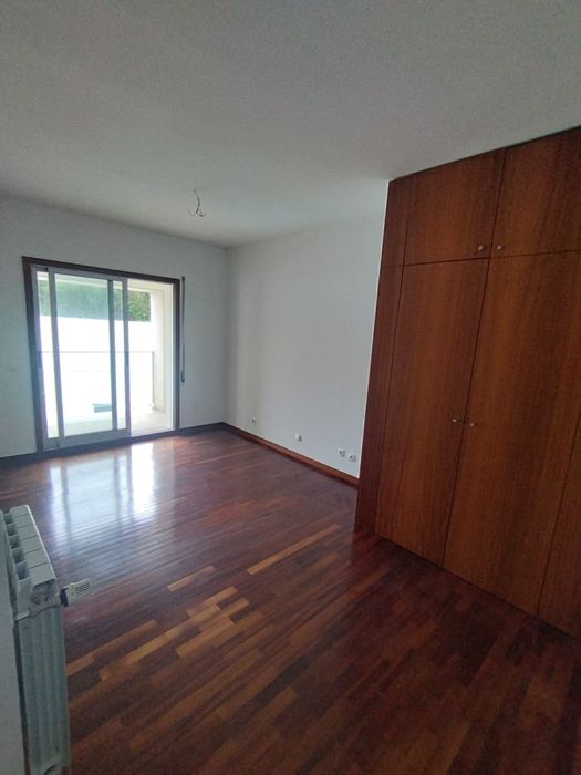 T2 condominio c/piscina em PENAFIEL