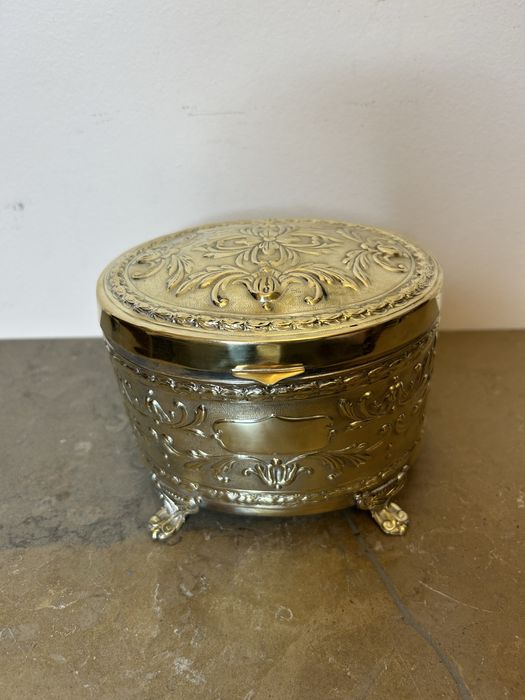 caixa de chá latao.antiga