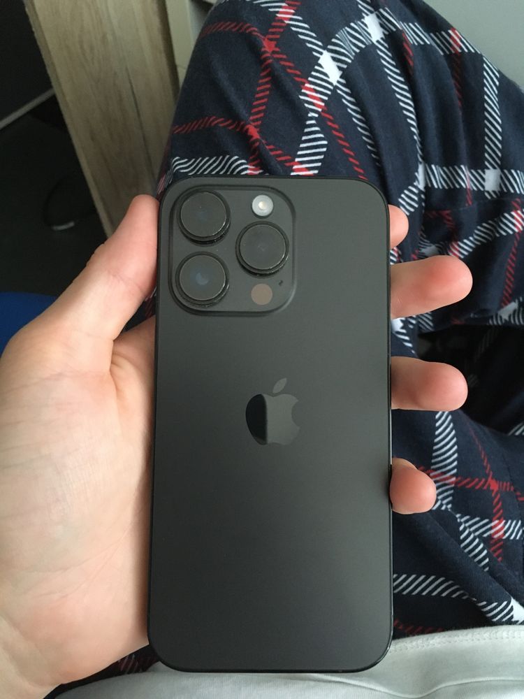 Iphone 14 pro stan idealny