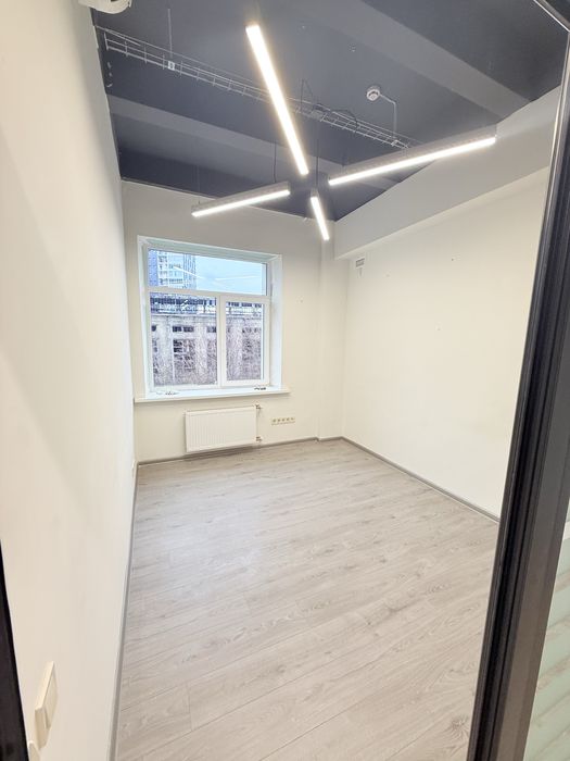 Оренда офісного блоку з 3 кабінетів в сучасному бізнес-центрі