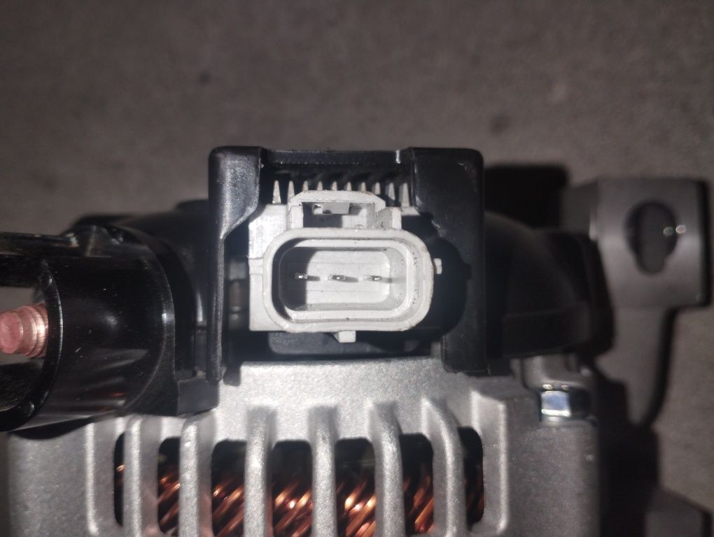 Alternator Volvo V50 2.4 170KM 2004 NOWY !!!