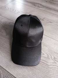 Nowa czapka z daszkiem czarna satynowana damska