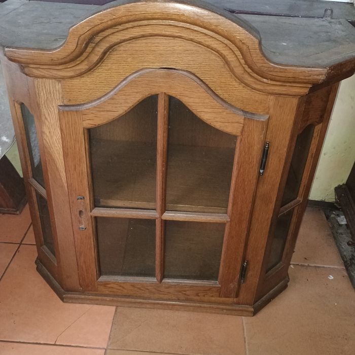 Dębowa szafka wisząca z przeszkleniem antyk 68 cm