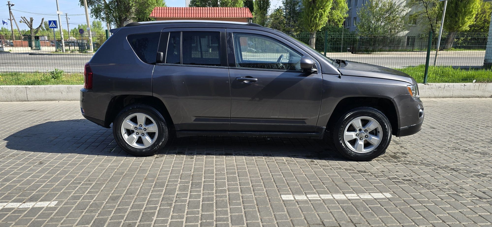 Продам Jeep Compass