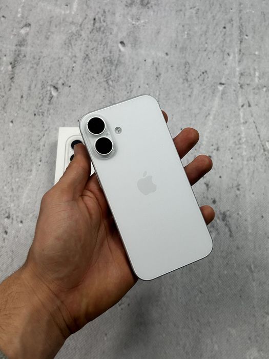 iPhone 16 100% kondycji baterii jak nowy Biały