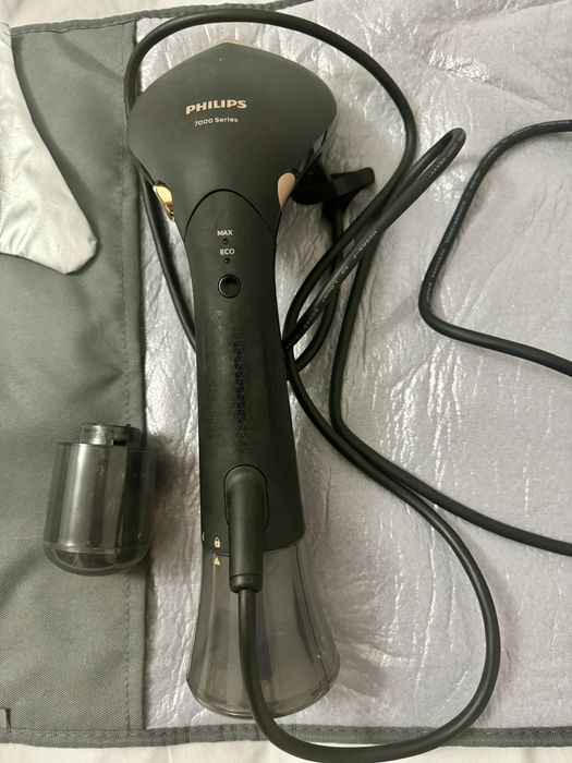 Philips żelazko, parownica model 7000 series STH7060