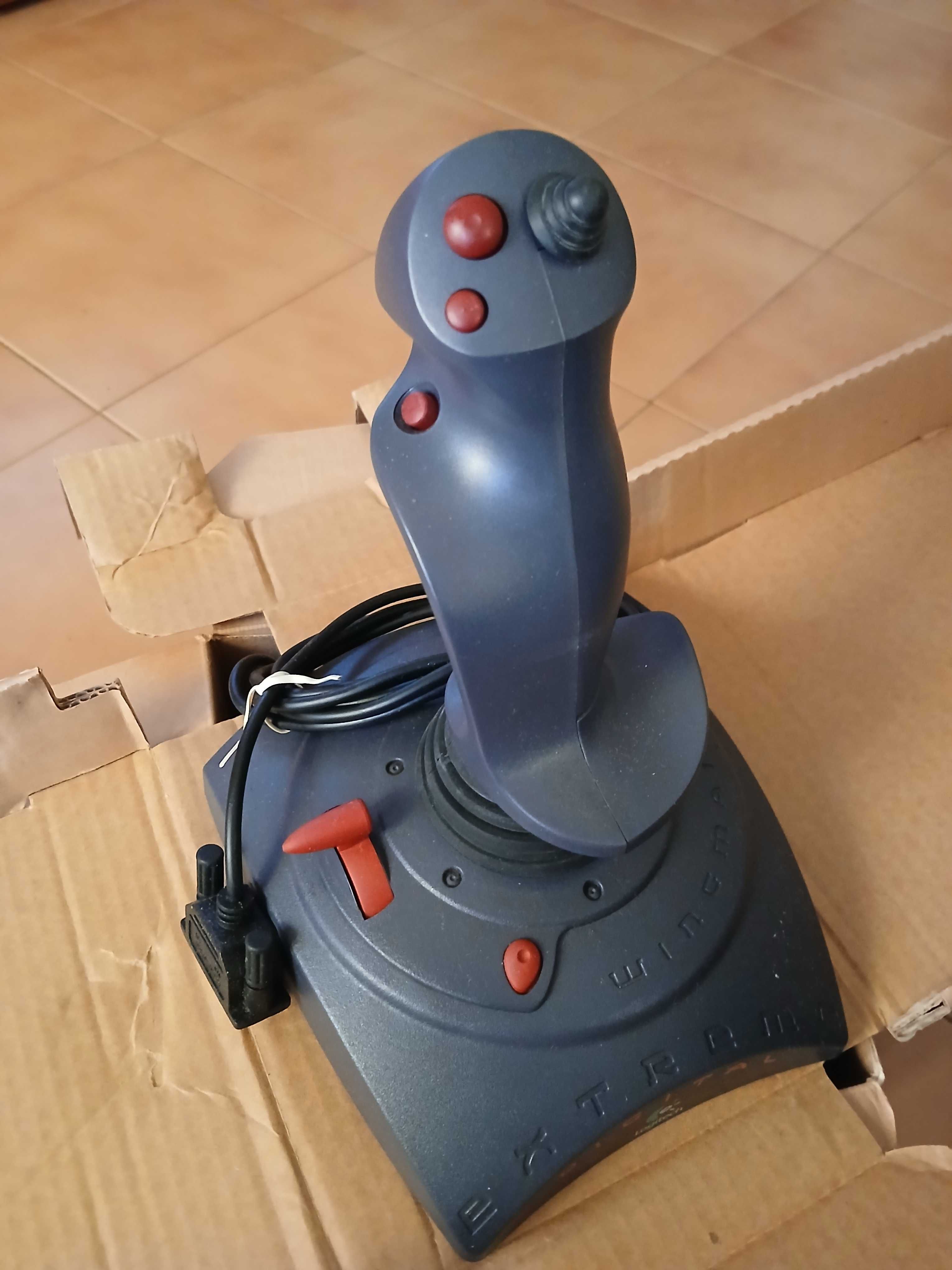 Joystick Logitech WingMan Extreme Digital Precision (com caixa)