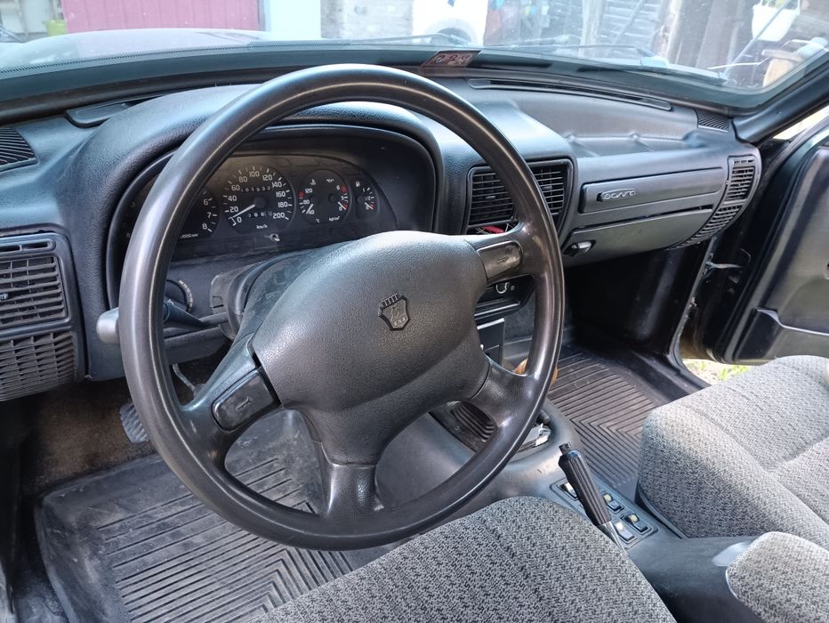 Газ 3110 двигун звичайний,але з гідропідсилювачом керма