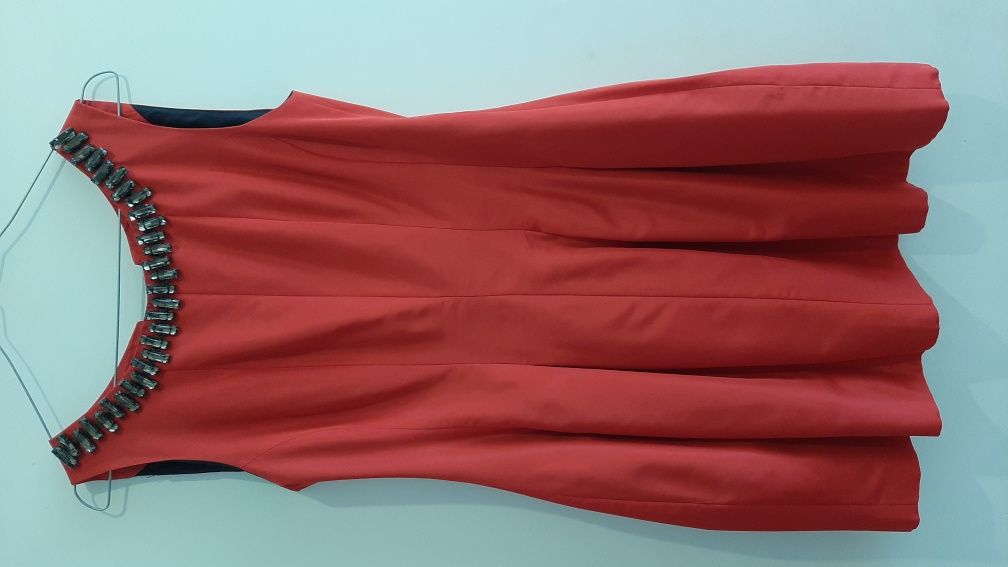 Vestido de cerimónia vermelho Zara