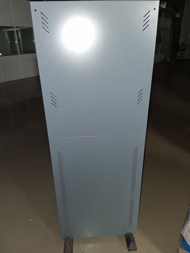 Armário para computador