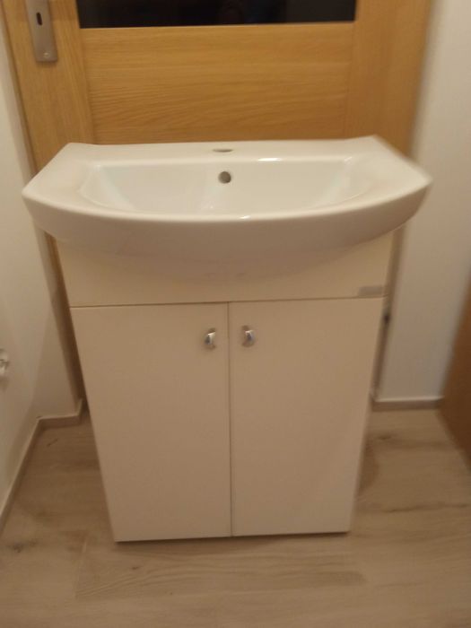 Umywalka Cersanit 60cm z Szafką